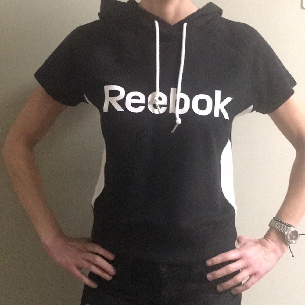 Reebok Short sleeve hooded sweatshirt